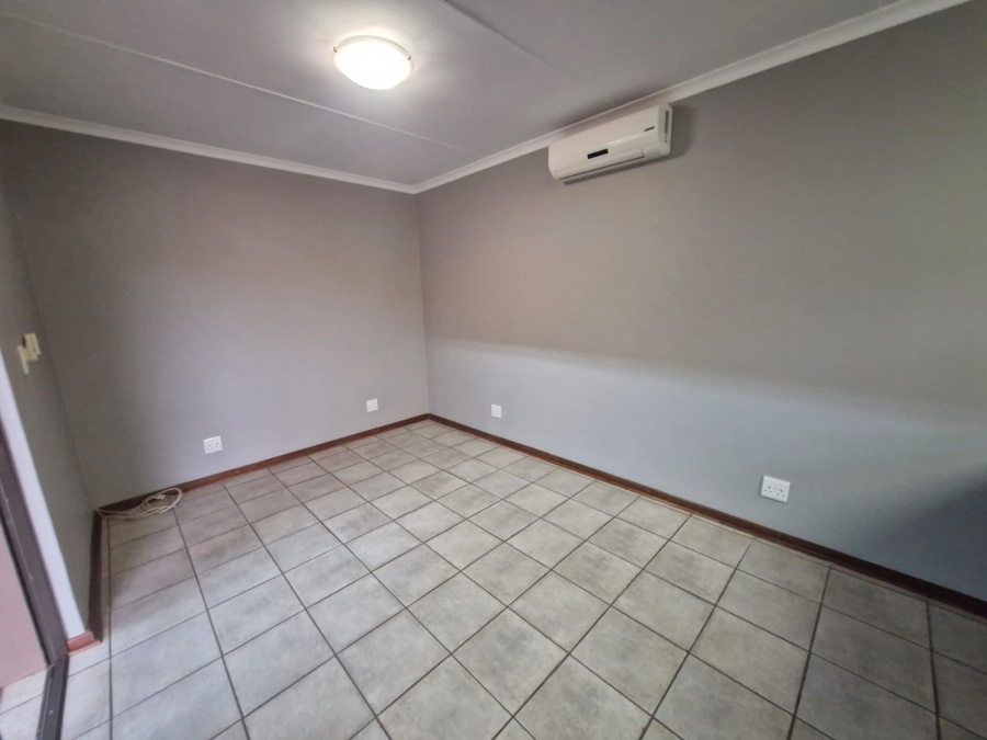To Let 1 Bedroom Property for Rent in Kathu Northern Cape